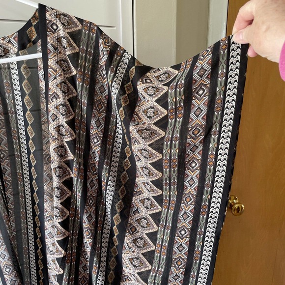 Beach Cover Up Open Front Caftan Style Black Southwest Print Black Tassels - Picture 3 of 6